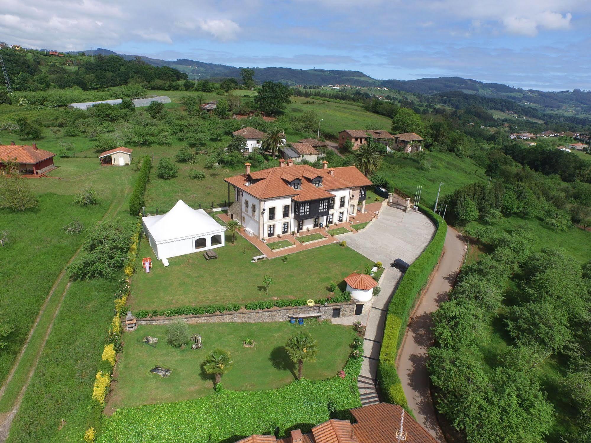 La Casona De La Roza Lägenhet Valbucar Exteriör bild