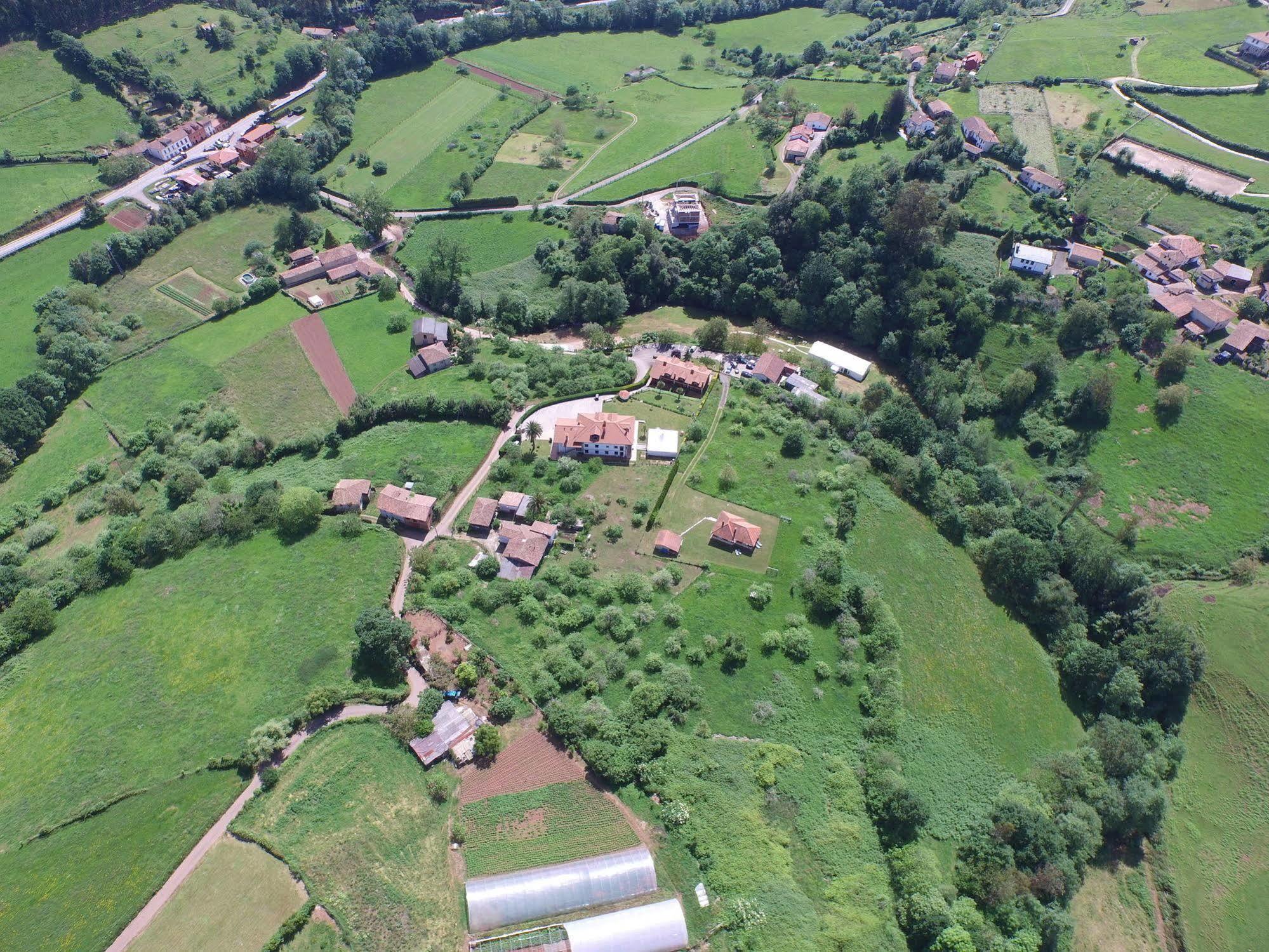 La Casona De La Roza Lägenhet Valbucar Exteriör bild